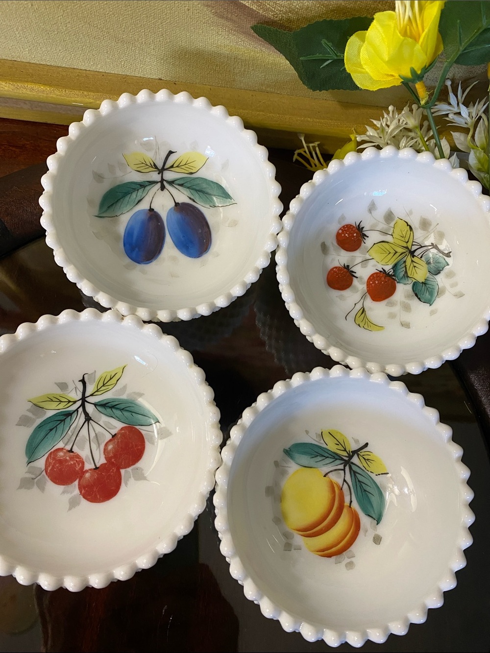 4 Vintage Westmoreland Milk Glass Beaded Edge Discontinued Fruit Motif Bowls.